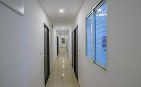 Hotel O Varcity Phi Premium Pavilion ,Above Hdfc Bank ,Near Anjaneya Temple Madiwala, Hosur Main R